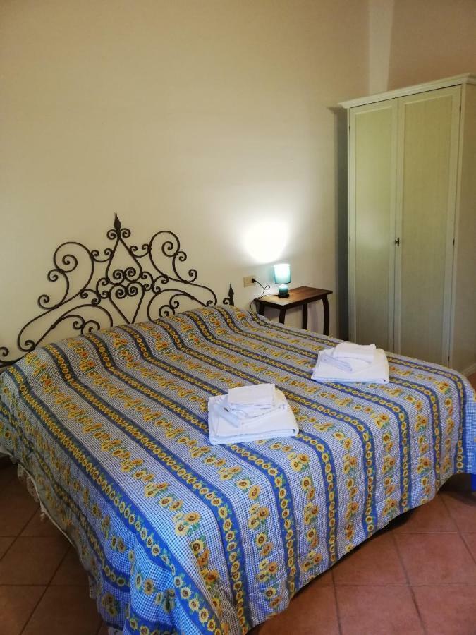 Вилла Agriturismo Le Rote Сан-Джиминьяно Экстерьер фото
